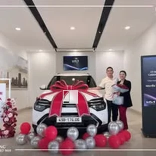 Kia Đắk Nông - Một buổi xem xe thực tế của khách hàng.